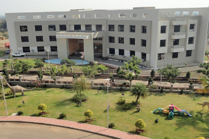 https://cache.careers360.mobi/media/colleges/social-media/media-gallery/3278/2019/6/7/Campus view of Sanjay Ghodawat Group of Institutions Kolhapur_Campus-View.jpg